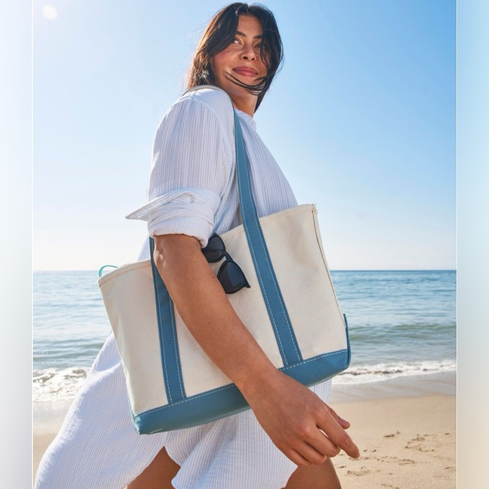 Lands' End Cream Tote with Blue Trim